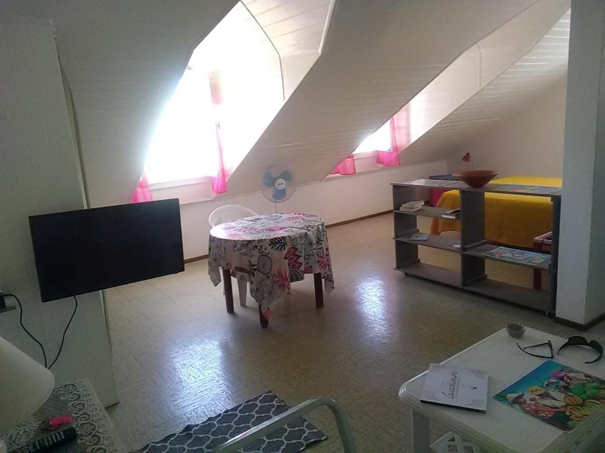 Studio 2-Eme Etage Coeur De Saint-Francois المظهر الخارجي الصورة